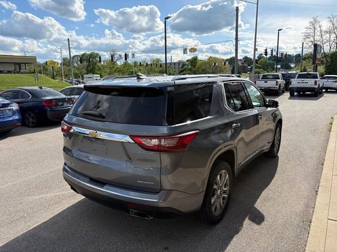 Used 2019 Chevrolet Traverse Premier w/ LPO, Floor Liner Package AWD/4WD image 7
