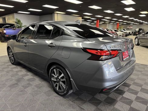 Used 2021 Nissan Versa SV image 13