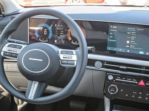 New 2026 Hyundai Tucson SEL image 16