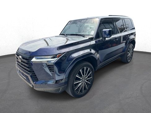Certified 2026 Lexus GX 550 w/ Cold Area Package AWD/4WD image 7
