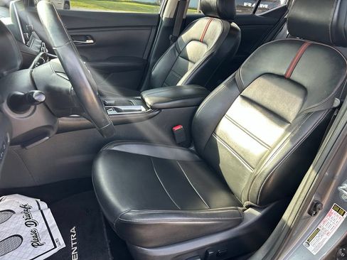 Used 2020 Nissan Sentra SR w/ Premium Package FWD image 10