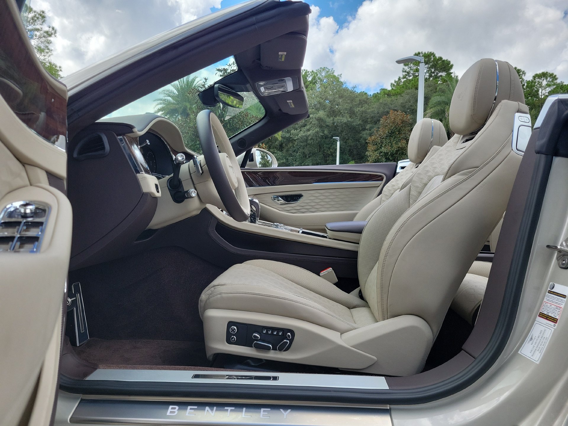 Certified 2025 Bentley Continental GT Speed AWD/4WD image 28