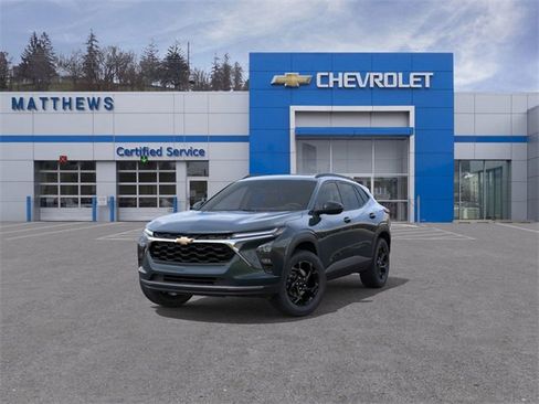 New 2026 Chevrolet Trax LT w/ Sunroof Package image 8