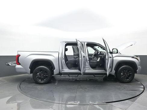 New 2026 Toyota Tundra SR5 AWD/4WD image 31