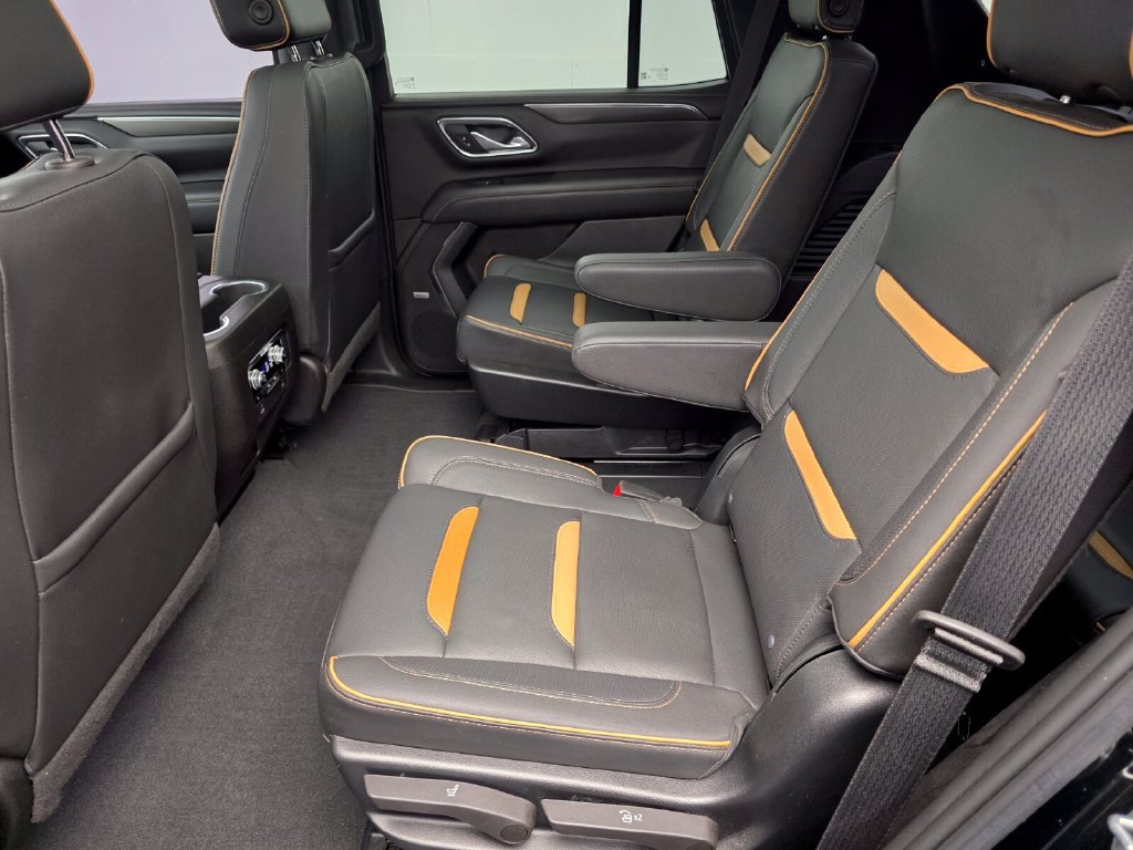 Used 2023 GMC Yukon AT4 w/ Technology Package AWD/4WD image 14