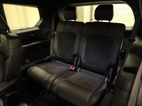 Used 2023 Jeep Grand Cherokee L Laredo AWD/4WD image 25