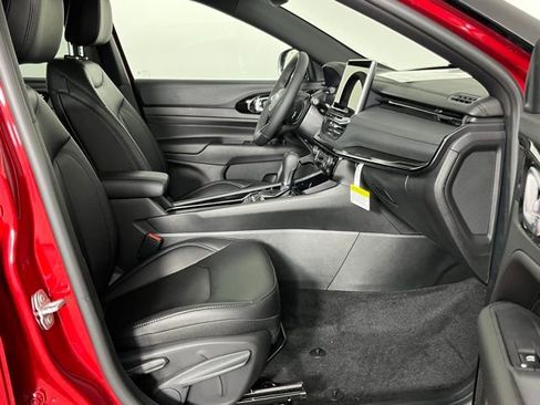 New 2026 Jeep Compass Limited image 30