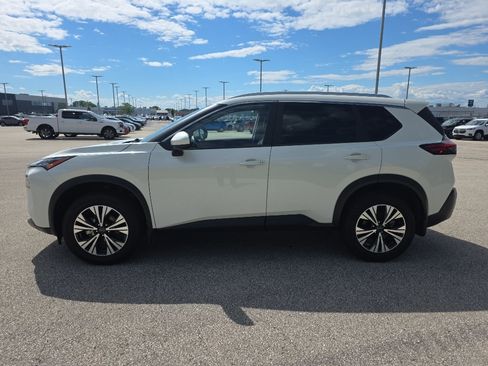 Certified 2023 Nissan Rogue SV w/ SV Premium B Package AWD/4WD image 9