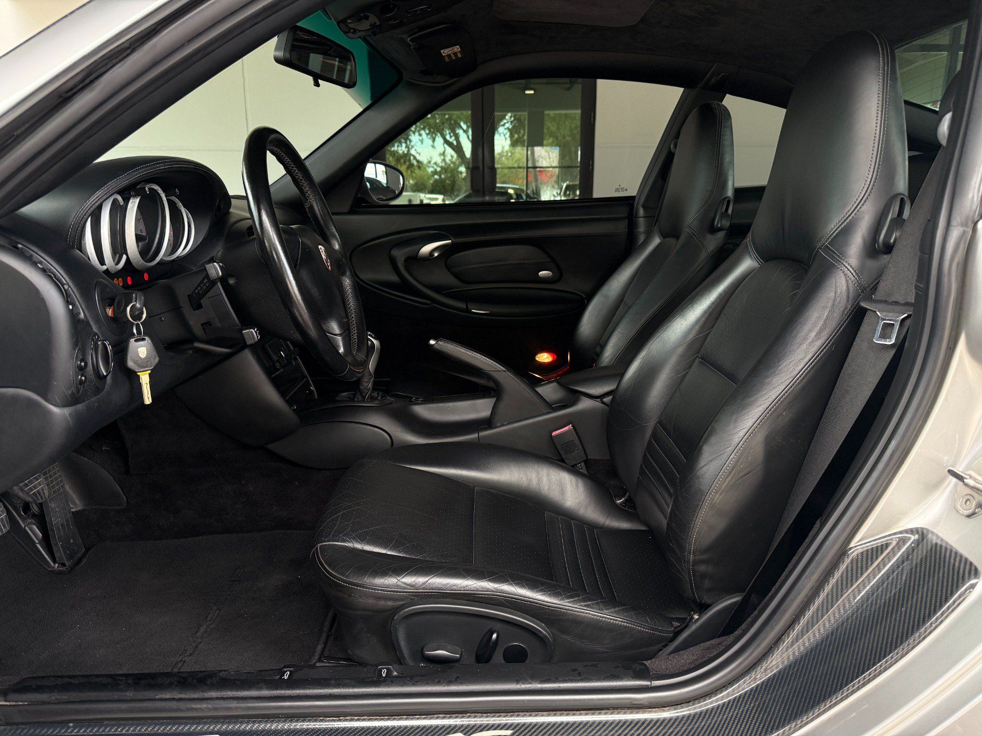 Used 2002 Porsche 911 Carrera 4S AWD/4WD image 24