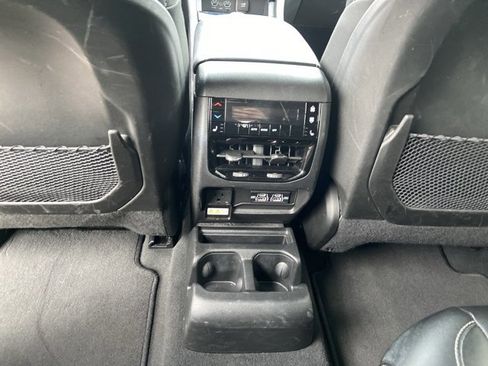 Used 2024 Jeep Grand Cherokee L Limited w/ Luxury Tech Group II image 54