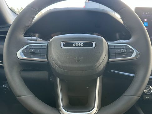 Certified 2026 Jeep Compass Latitude AWD/4WD image 23