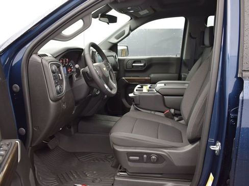 Used 2021 Chevrolet Silverado 1500 LT AWD/4WD image 14