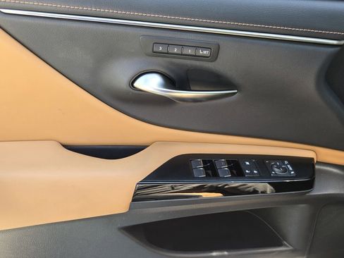 Used 2022 Lexus ES 350 w/ Premium Package FWD image 25