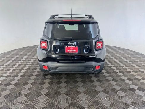 Used 2015 Jeep Renegade Latitude FWD image 6