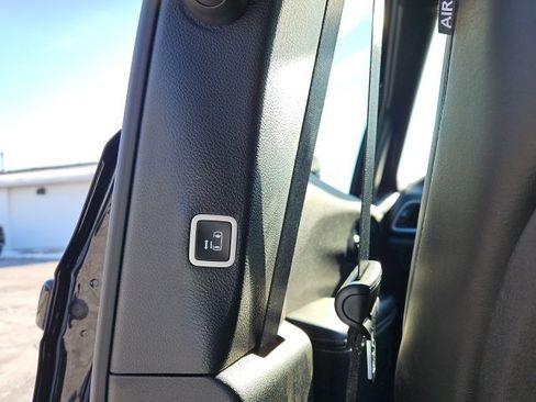 New 2026 Chrysler Pacifica Select image 28