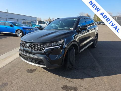 Used 2021 Kia Sorento S image 4