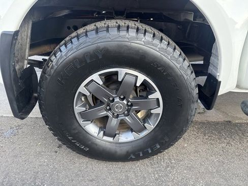 Used 2019 Nissan Frontier PRO-4X image 29