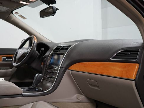 Used 2012 Lincoln MKX AWD image 41
