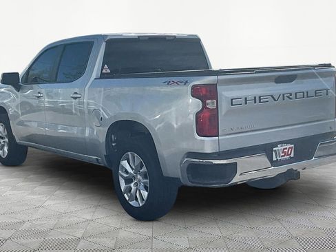Used 2021 Chevrolet Silverado 1500 LT AWD/4WD image 4