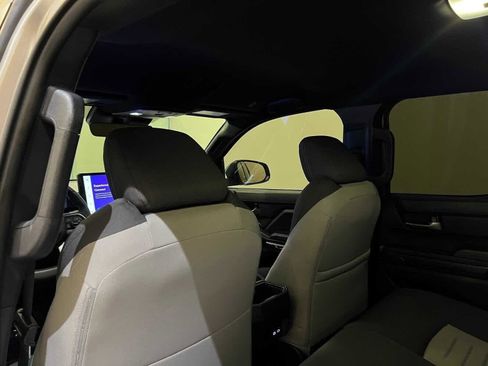 Used 2024 Toyota Tacoma TRD Off-Road image 12