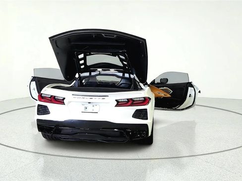 Used 2024 Chevrolet Corvette Stingray Preferred Cpe w/ 2LT RWD image 12