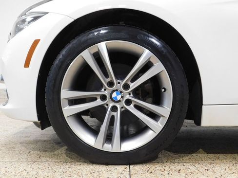 Used 2019 BMW 330i xDrive Wagon AWD/4WD image 22