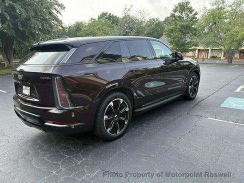 Used 2025 Cadillac Escalade IQ Sport 2 AWD/4WD image 7