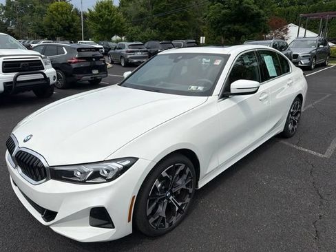 Used 2025 BMW 330i xDrive Sedan AWD/4WD image 3