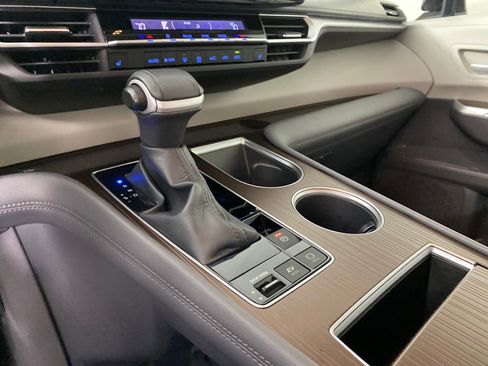 Certified 2022 Toyota Sienna XLE image 22