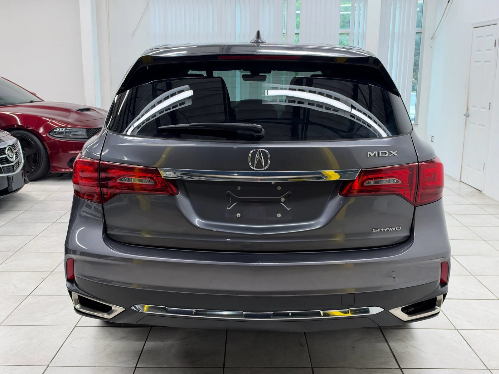 Used 2017 Acura MDX w/ Tech & Entertainment Pkg AWD/4WD image 8