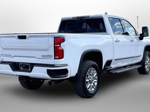 Certified 2024 Chevrolet Silverado 2500 High Country w/ High Country Premium Package AWD/4WD image 13