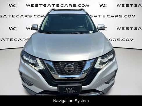 Used 2019 Nissan Rogue SL w/ Premium Package FWD image 2
