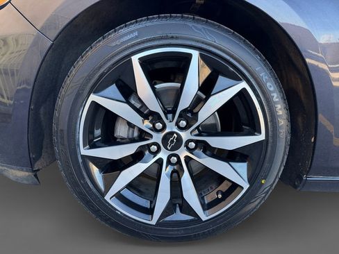 Used 2022 Chevrolet Malibu RS FWD image 11