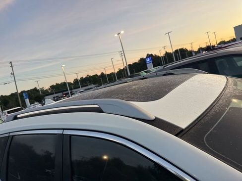 Used 2020 Nissan Rogue SL w/ Premium Package FWD image 4