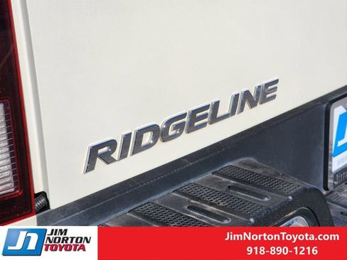 Used 2017 Honda Ridgeline RTL-E image 12