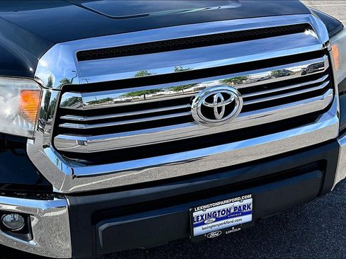 Used 2016 Toyota Tundra SR5 w/ TRD Off Road Package AWD/4WD image 34