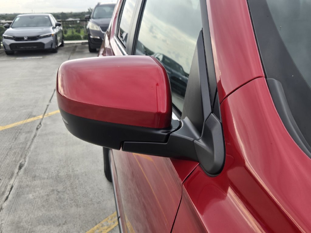 Used 2025 Honda Pilot EX-L image 9
