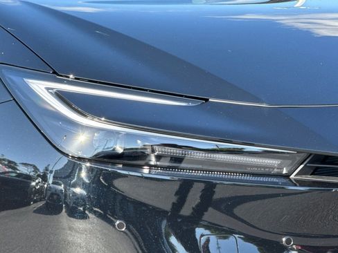 New 2026 Toyota Prius Plug-In Hybrid FWD image 30