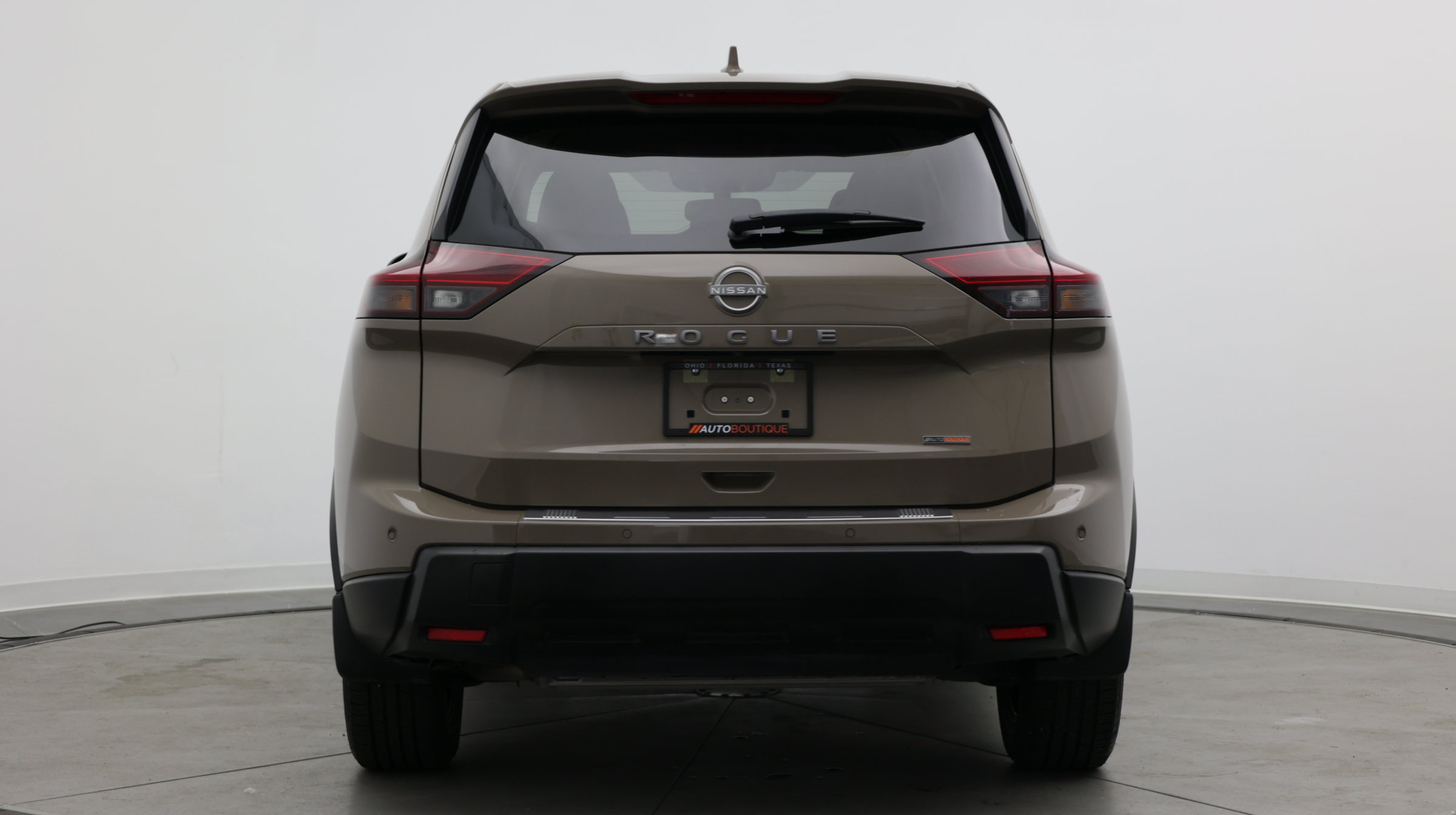 Used 2025 Nissan Rogue SV FWD image 6