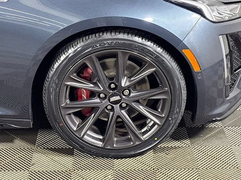 Used 2021 Cadillac CT5 V w/ Premium Package RWD image 24