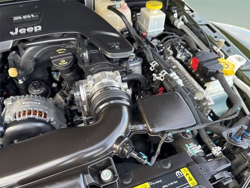 Used 2021 Jeep Gladiator Rubicon image 42