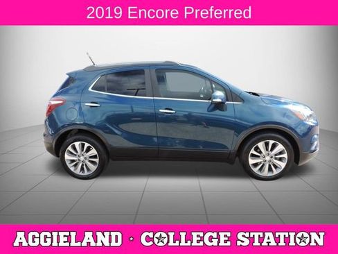 Used 2019 Buick Encore Preferred FWD image 2