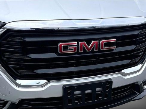 Used 2022 GMC Terrain SLE w/ Driver Convenience Package AWD/4WD image 28