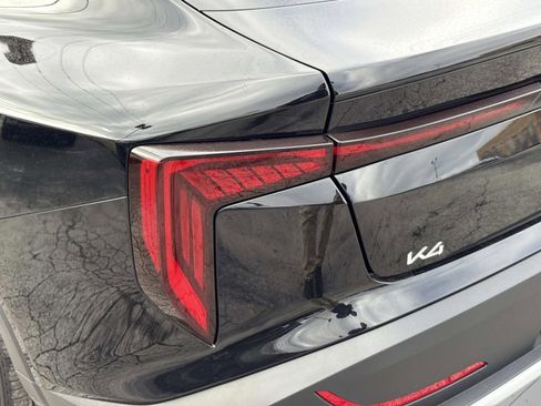 New 2025 Kia K4 LXS image 11