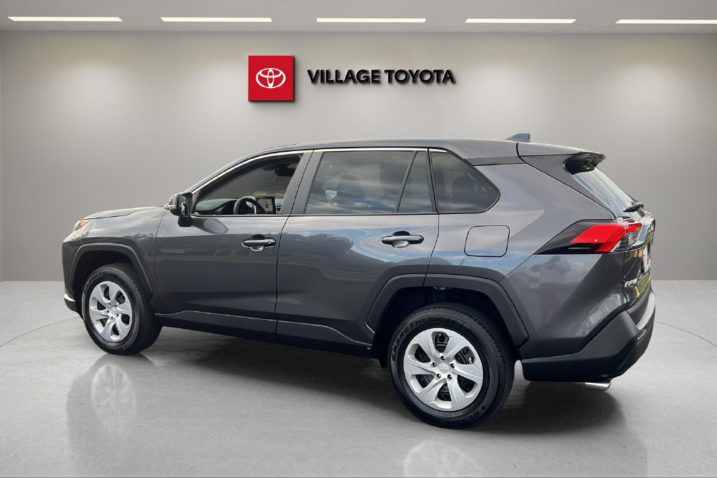 Used 2024 Toyota RAV4 LE FWD image 3