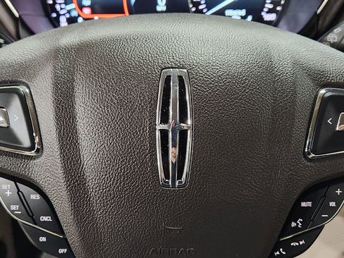 Used 2017 Lincoln MKC Select w/ Select Plus Package image 48