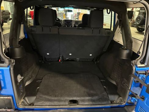 Used 2015 Jeep Wrangler Unlimited Sport w/ Quick Order Package 24S image 24