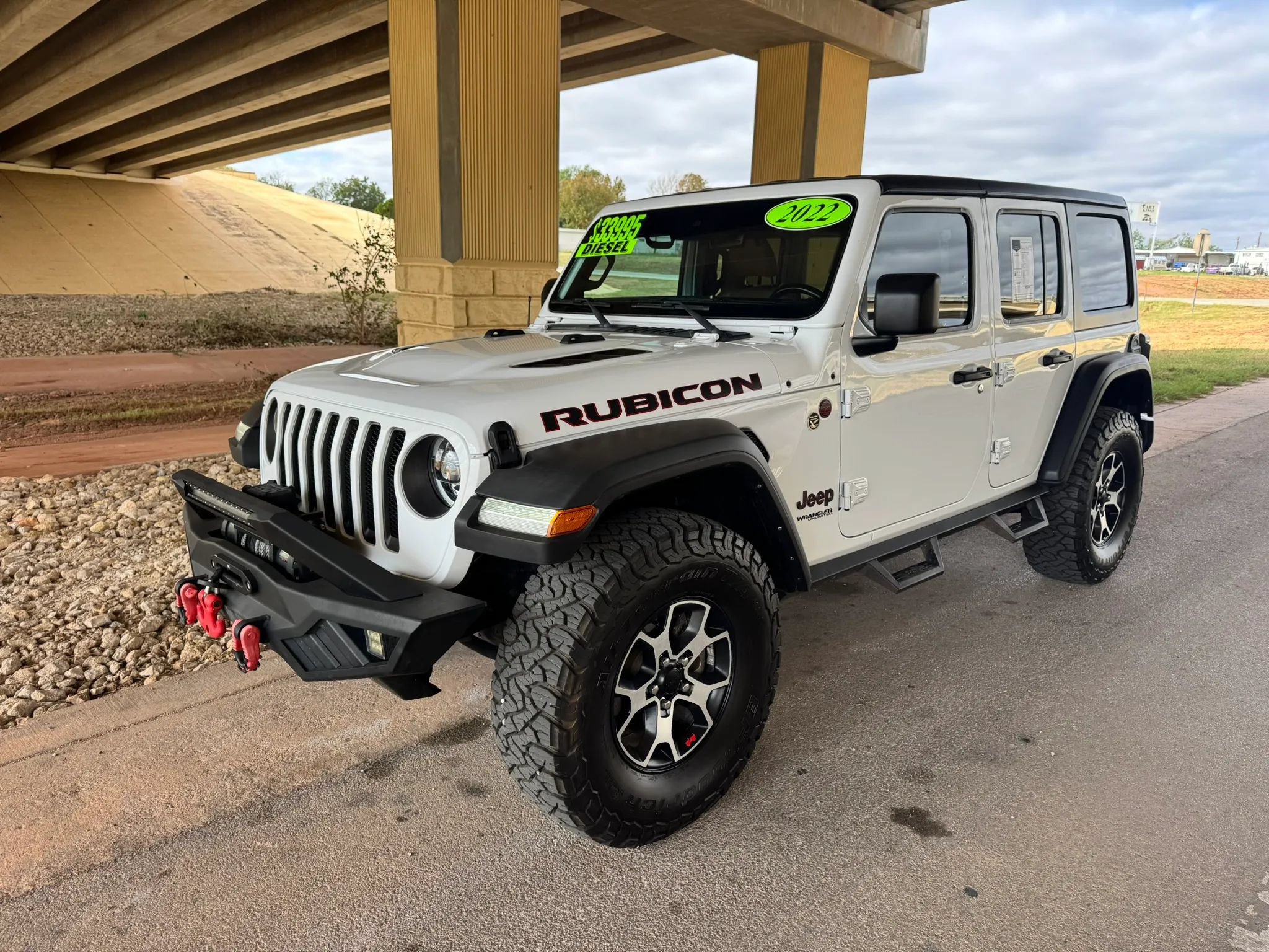 Used 2022 Jeep Wrangler Unlimited Rubicon w/ LED Lighting Group AWD/4WD image 7