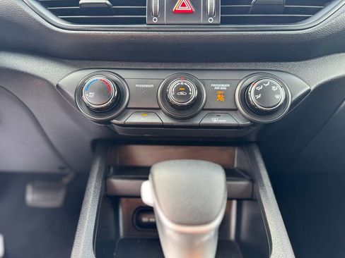 Used 2023 Kia Forte LXS image 21