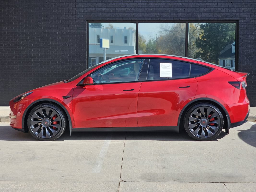 Used 2022 Tesla Model Y Performance AWD/4WD image 14